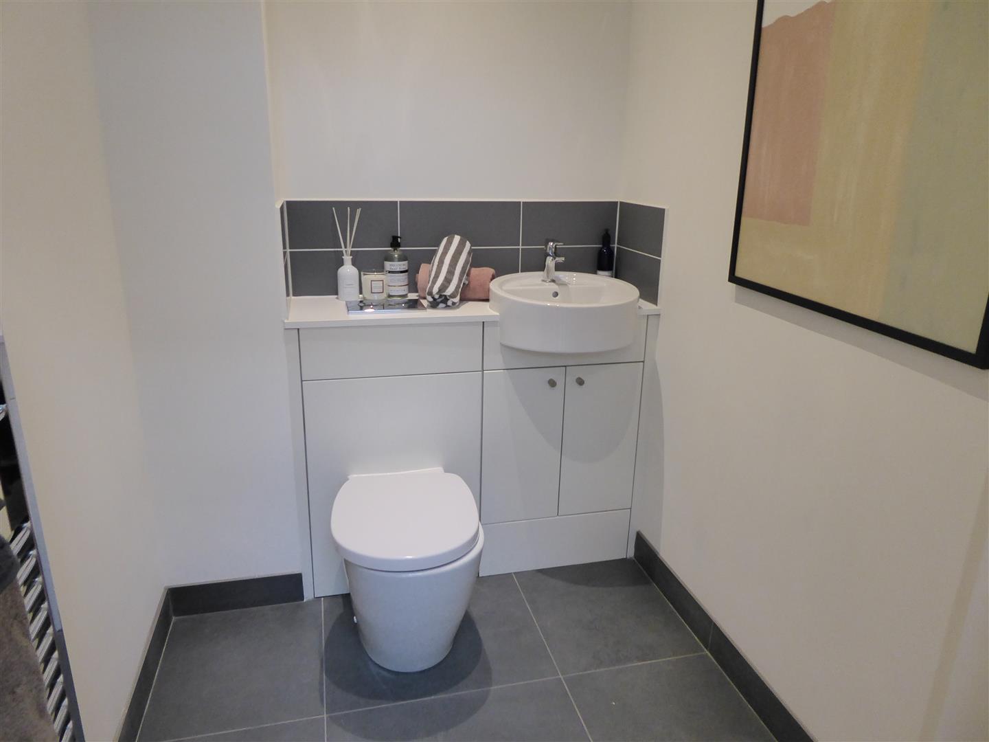 GROUND FLOOR CLOAKROOM/WC